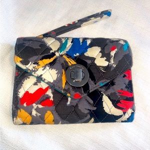 Vera Bradley "Your Turn Smartphone Wristlet" Wallet Splash Floral Pattern